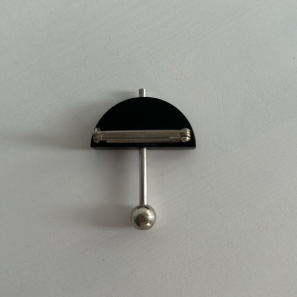 Aarikka Vintage 1990’s Wood and Metal Geometric Brooch - Picture 5 of 5